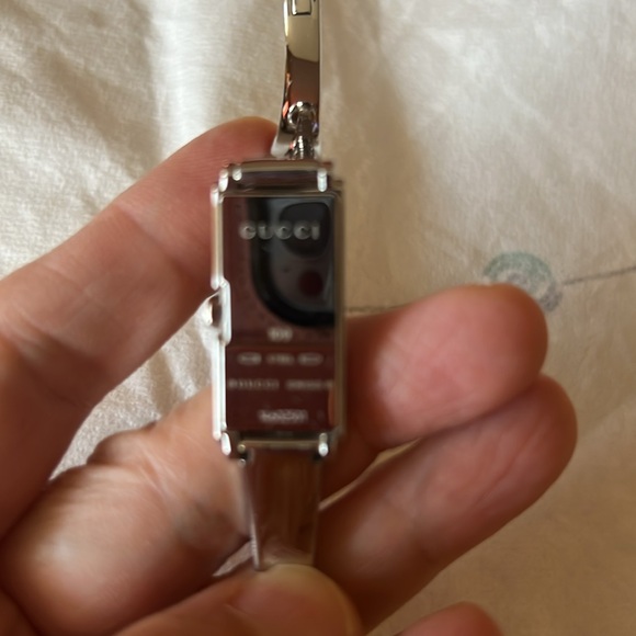 Gucci - Picture 6 of 6